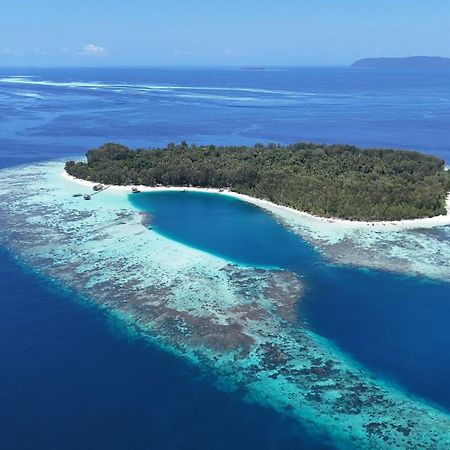 Wai Resort - Raja Ampat Pulau Birie エクステリア 写真