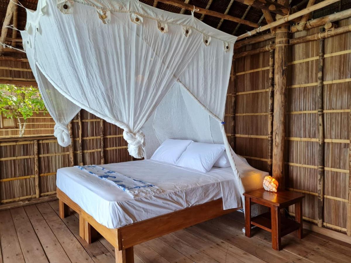 Wai Resort - Raja Ampat Pulau Birie エクステリア 写真
